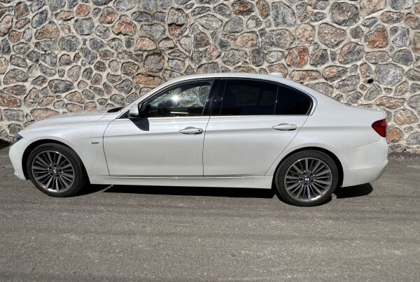 BMW 3 Serisi 2019 Luxury Line 1 Gün Kiralama Bedeli kdv hariç