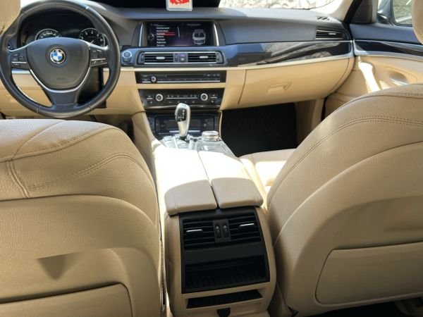 BMW 5.20İ 2016 Sıfır ayarında Executive Yüksek Paket VIP Araç Kiralama aylıkta günlüğü