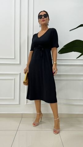 Fellin Kadın V Yaka Kuşaklı Siyah Elbise