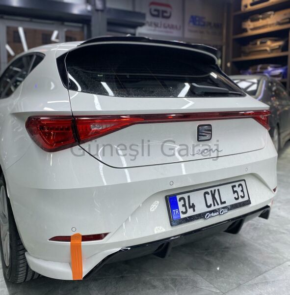 Seat Leon Mk4 Difüzör (Plastik)