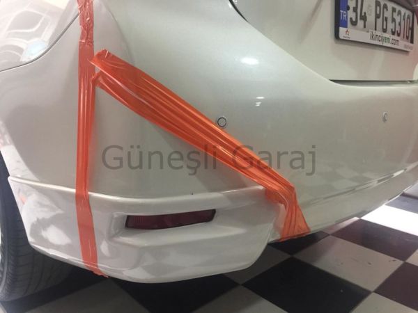 Toyota Corolla Arka Flap + Orta Difüzör (Plastik)