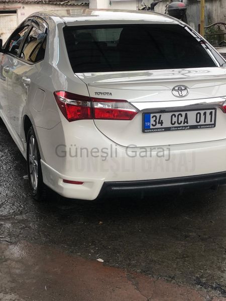 Toyota Corolla Arka Flap + Orta Difüzör (Plastik)