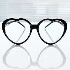 Kalp Gözlük