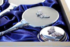 Saraylı Kelebek Ayna Tarak Set Mat Gümüş