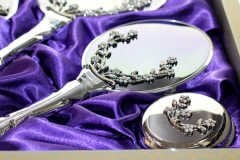 Saraylıı Çiçekli Ayna Tarak Seti Gümüş