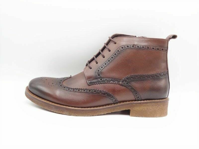 Kış Şıklığı: AU06 Oxford Bot