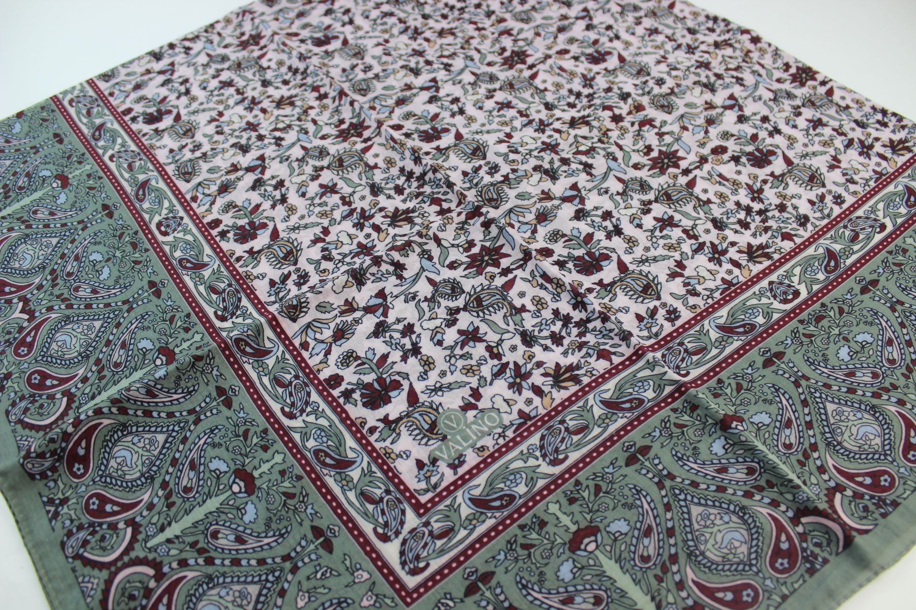 120x120 Etnik Desenli Pamuklu Çiçek Eşarp - Çağla