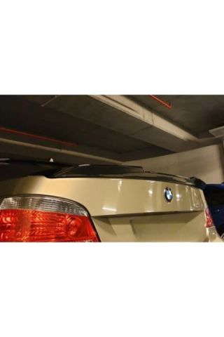 Bmw E60  Model İçin Uyumlu Bagaj Üstü M4 Piano Black Spoiler 2004-2011