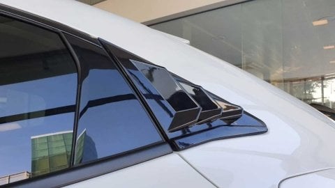 Honda Civic FK7 Kelebek Cam Kaplama Vizörü Parlak Siyah Düz Model