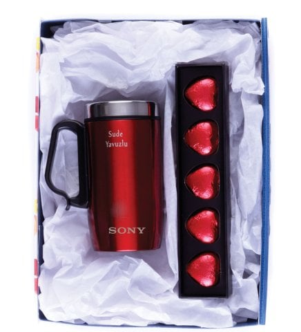 Kişiye Özel Termos Bardak Kırmızı & Single Slim Fıstıklı Kalp Çikolata - Kadınlar Günü Hediyeleri