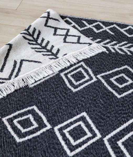 Duo Beyaz Siyah Çift Taraflı Yıkanabilir Dokuma Kilim 23000A 60 x 100 Cm