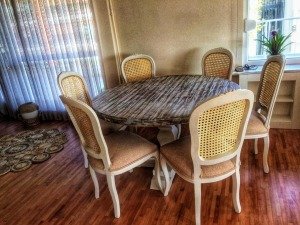 Glendale Round Dining Table