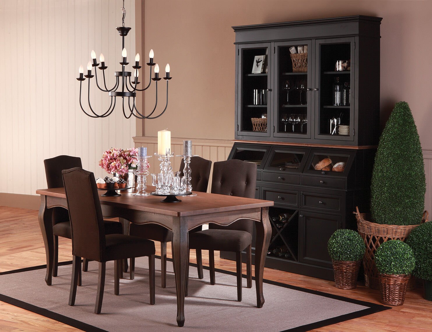 Belmont Dining Table