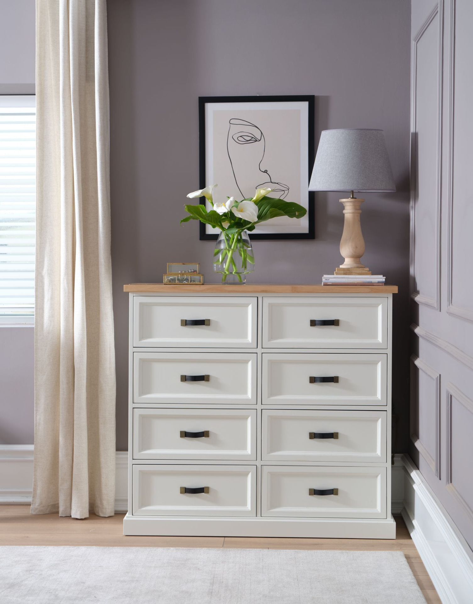 Chaste Dresser