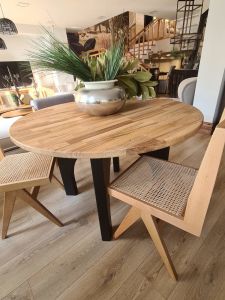 Oxley Dining Table