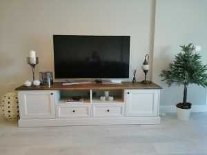 San Francisco TV Unit XL