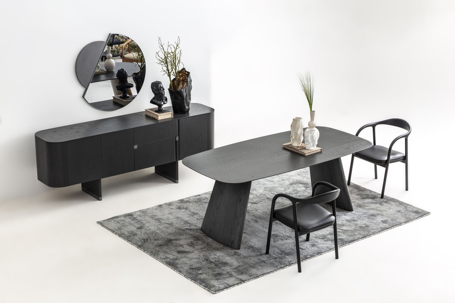 Delta Siyah Yemek Odası