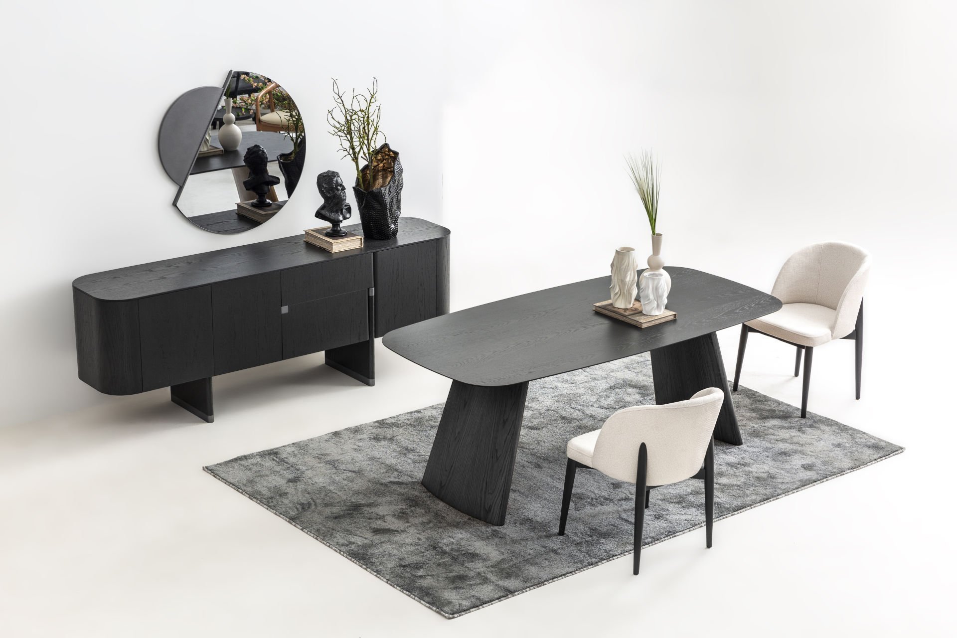 Delta Siyah Yemek Odası