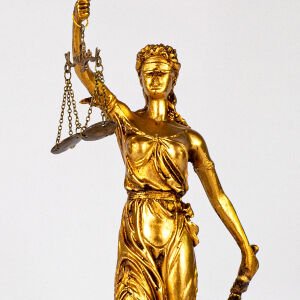 Adalet Heykeli (Themis) Altın 10x40x9 Cm.