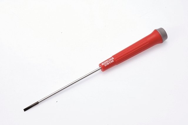 İzeltaş Klemens Düz Uçlu Tornavida 3x80