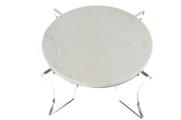 Akrilik Ayaklı Beyaz Mermer Sunumluk 31x31x15cm