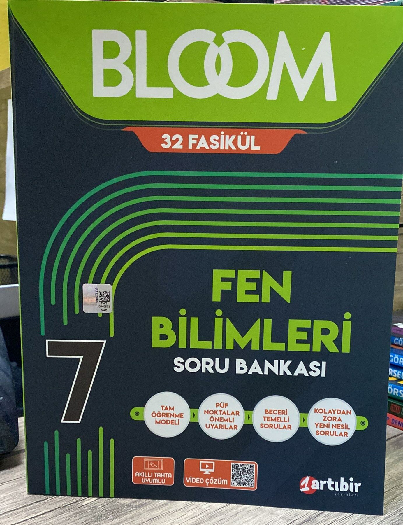 Artıbir Yayınları 7.Sınıf Bloom Fen Bilimleri Soru Bankası 2023