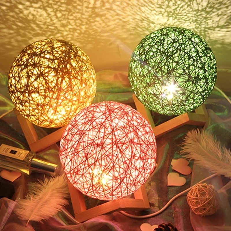 Rattan Ay Işığı Küre Yansıtmalı Masa Lambası Pembe