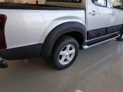 Çamurluk Kaplama ( Dodik Seti ), Civatasız, Isuzu D-max