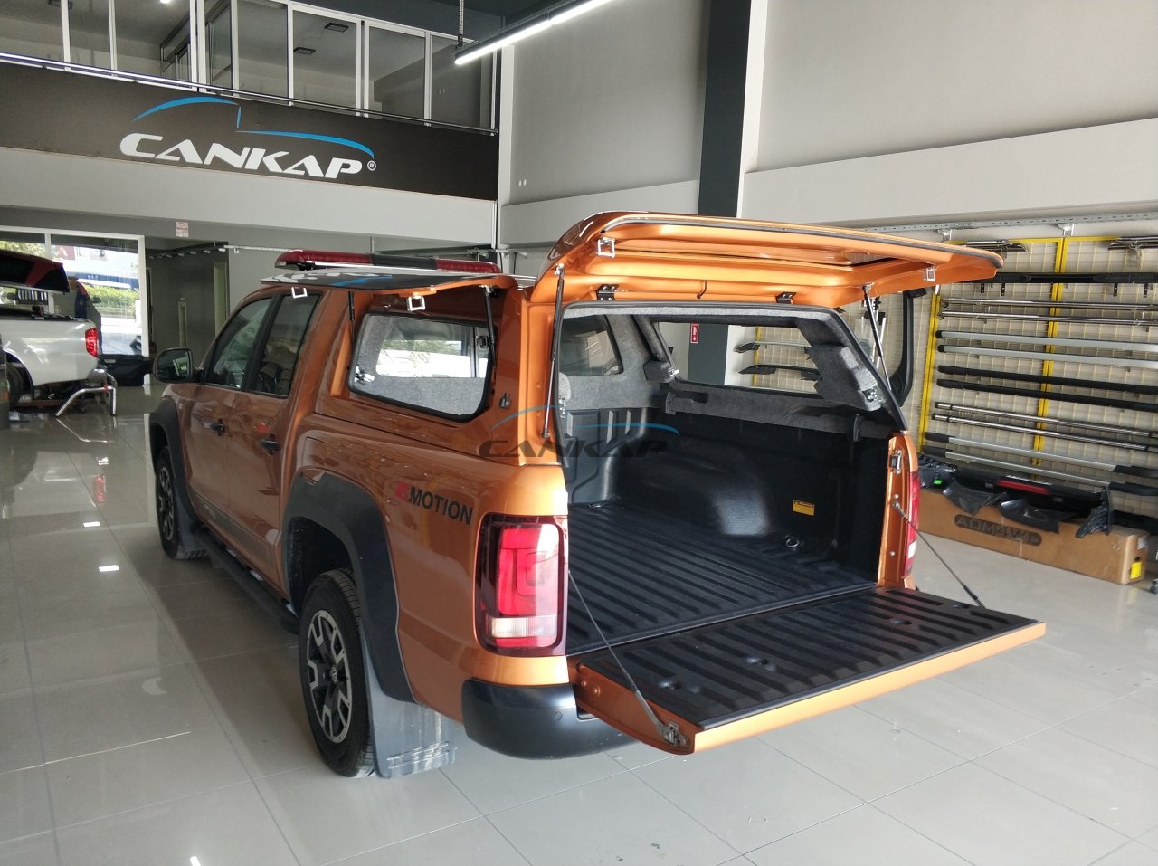 CK012 VOLKSWAGEN AMAROK CAMLI KABİN