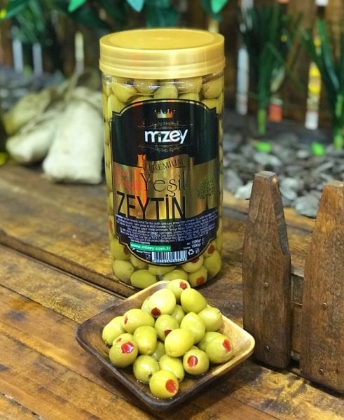 MİZEY KIRMIZI BİBER DOLGULU YEŞİL ZEYTİN (1000GR)