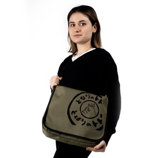 Yeşil Totoro Baskılı Kadın Postacı Çantası