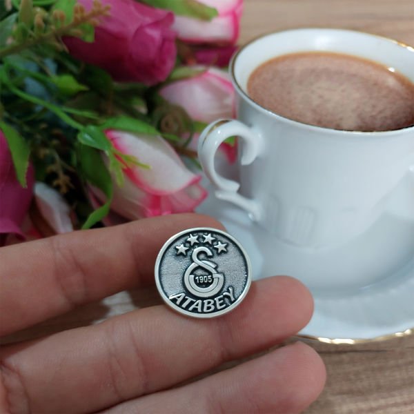 Gümüş Galatasaray Logolu İsimli Yaka Rozeti