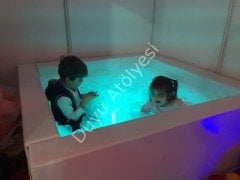 Işıklı Top Oyun Havuzu Soft Play