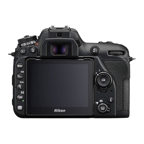 Nikon D7500 18-105mm Kit Fotoğraf Makinesi