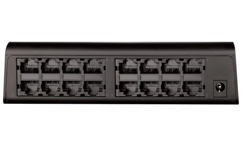 D-LINK DES-1016A L2 Unmanaged Switch with 16 10/100Base-TX ports.