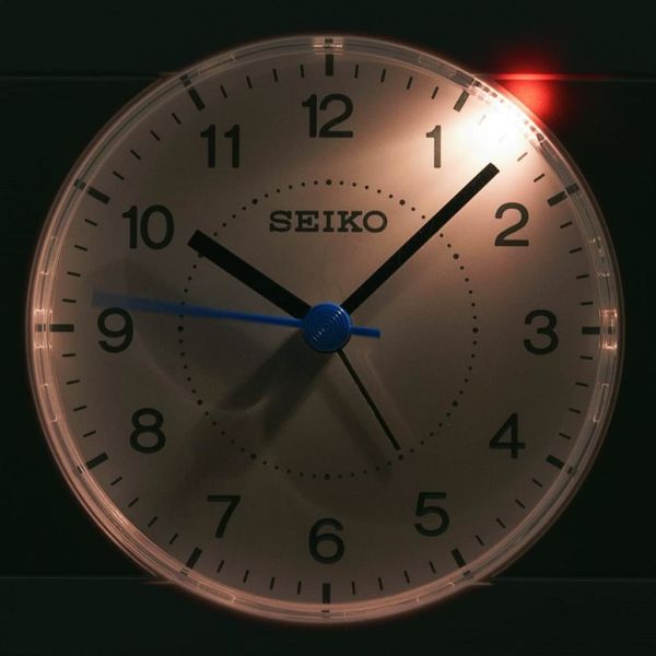 Seiko QHE152W Alarmlı Kronometreli Anakog Masa Saati