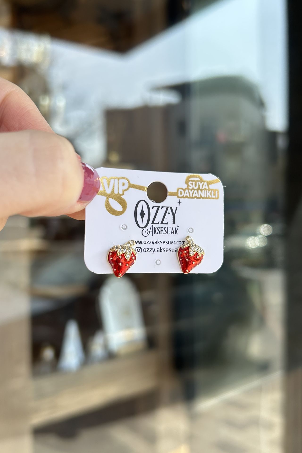 VIP Taşlı Çilek Küpe 14K