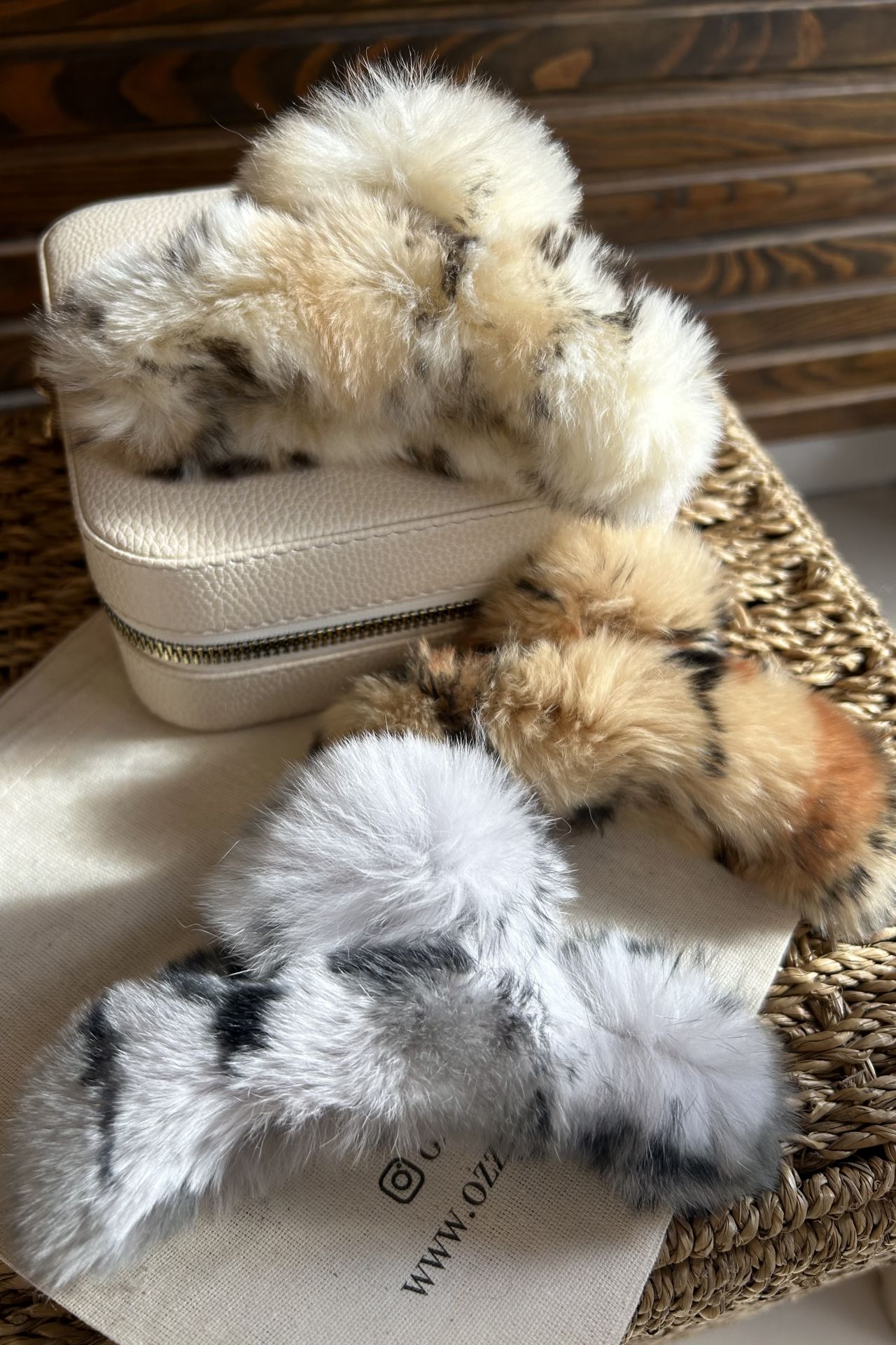 Tüylü Leopar Trend Mandal Toka 12 cm