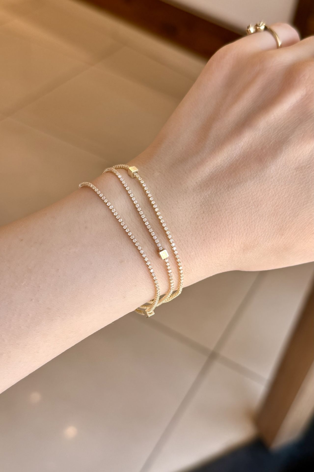 3 Sıralı Su Yolu Bileklik Küp Model 14K