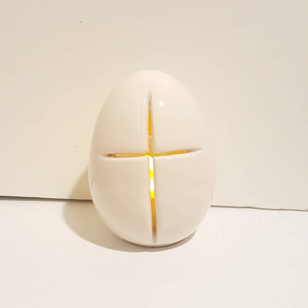 Paskalya Yumurtası Krem Büyük Boy 25X15CM