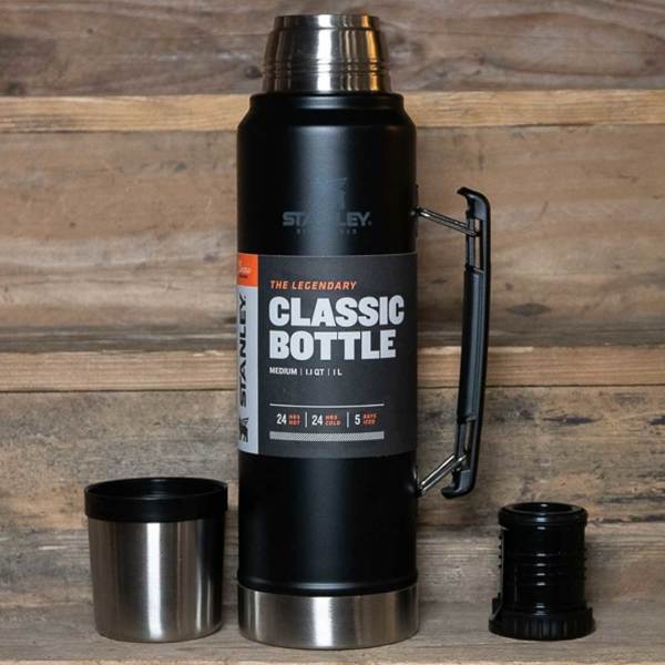 Stanley Klasik Vakumlu Paslanmaz Çelik Termos 1 LT (Siyah) -  The Legendary Classic Bottle 1L / 1.1 QT (Black)