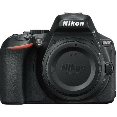 Nikon D5600 18-55mm VR DSLR Fotoğraf Makinesi