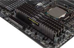 CORSAIR CMK32GX4M4B3600C18 32GB (4X8GB) DDR4 3600MHz CL18 VENGEANCE LPX SOGUTUCULU DIMM BELLEK BLACK