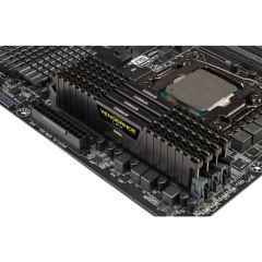 CORSAIR CMK32GX4M4K4000C19 32GB (4X8GB) DDR4 4000MHz CL19 VENGEANCE LPX SOGUTUCULU DIMM BELLEK BLACK