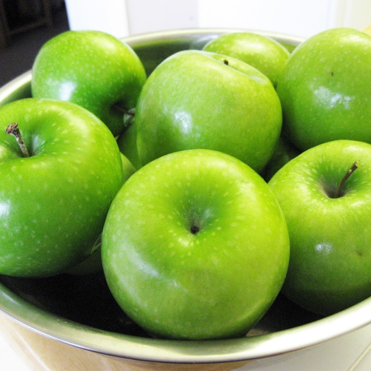 Tüplü Aşılı Yarıbodur Mayhoş Granny Smith Yeşil Elma Fidanı