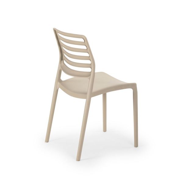 Bej Bahçe Sandalyesi Estetik ve Dayanıklı Tasarım