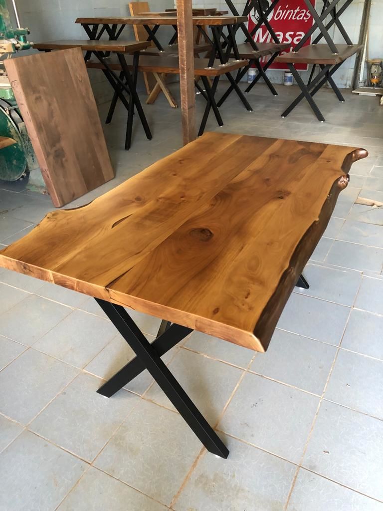Doğal Ceviz Ağacı Kütük Masa Ölçüleri 150x85.cm Kütük Masa İmalatı