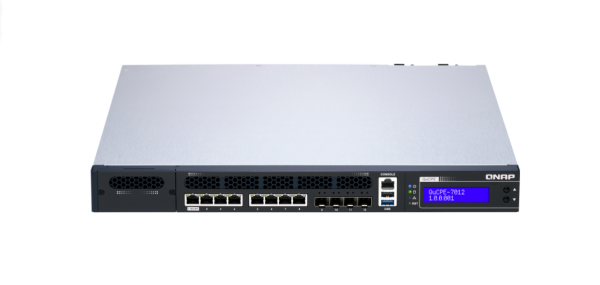 QNAP QuCPE-7012-D2123IT-8G Switch