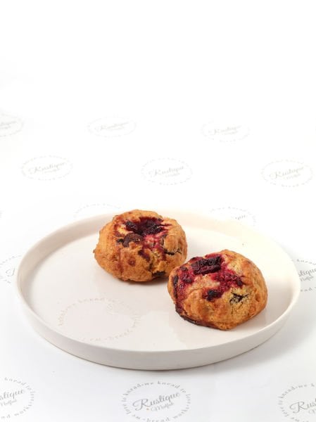 Cherry Berry Cookie (vişne, frambuaz, çikolata parçacıklı)