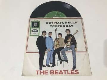 The Beatles – Act Naturally / Yesterday